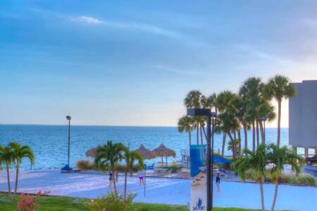 The Hemingway Subtropical Luxury On The Tampa Bay Villa Екстериор снимка
